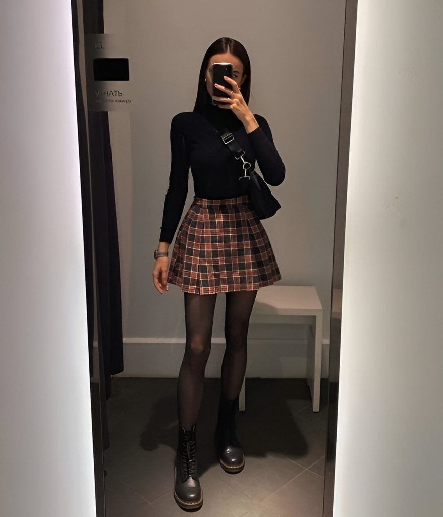 Simple Yet Chic Back-To-School Outfits For High School
