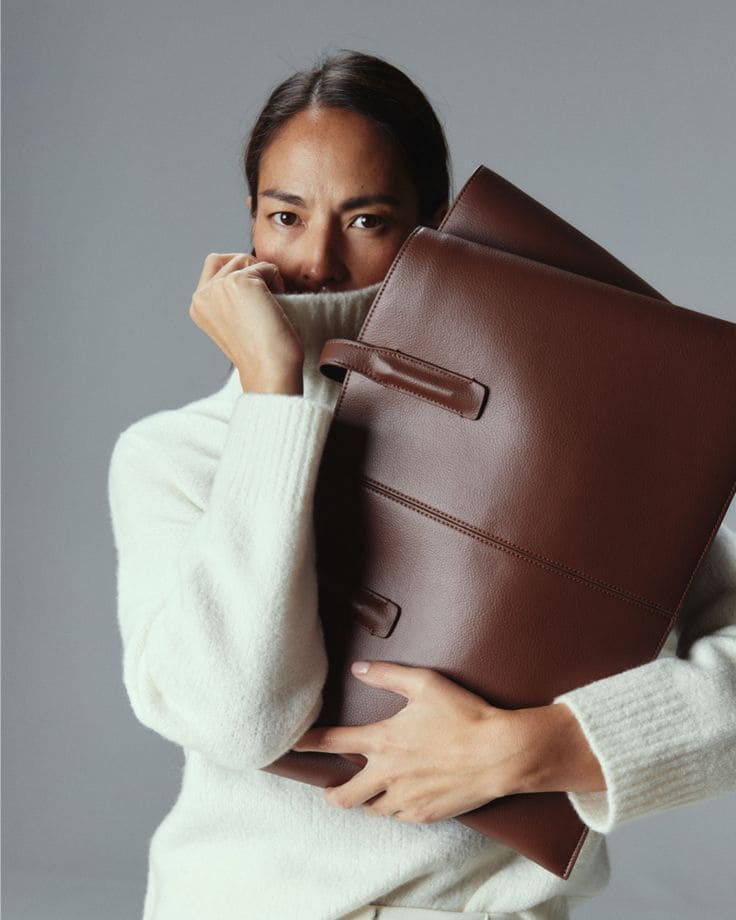  Sleek Work Bag