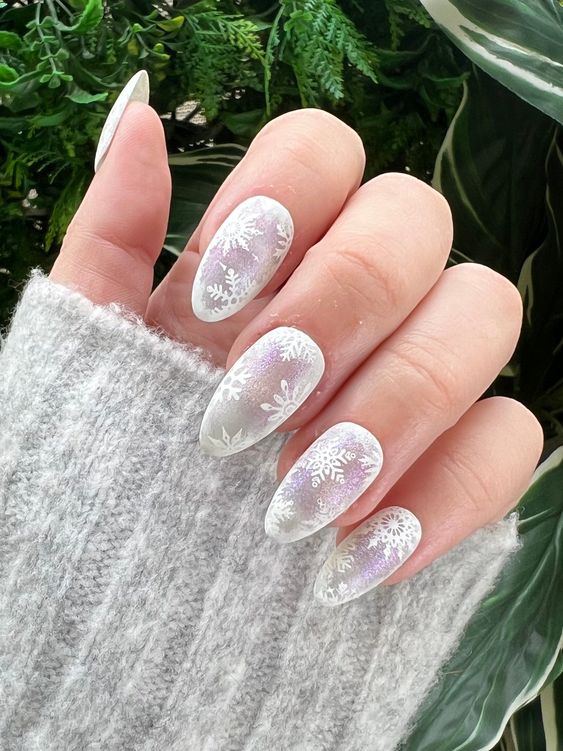 Snowflake White Nails1