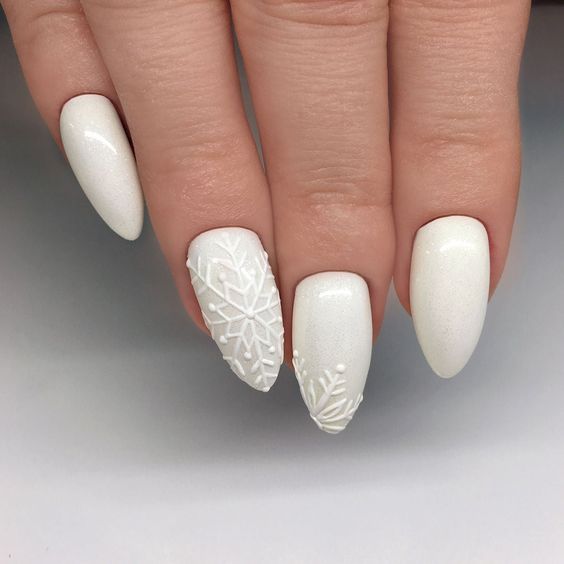 Snowflake White Nails4