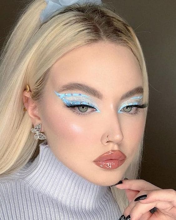Some Tips For Extra Blue Core Makeup