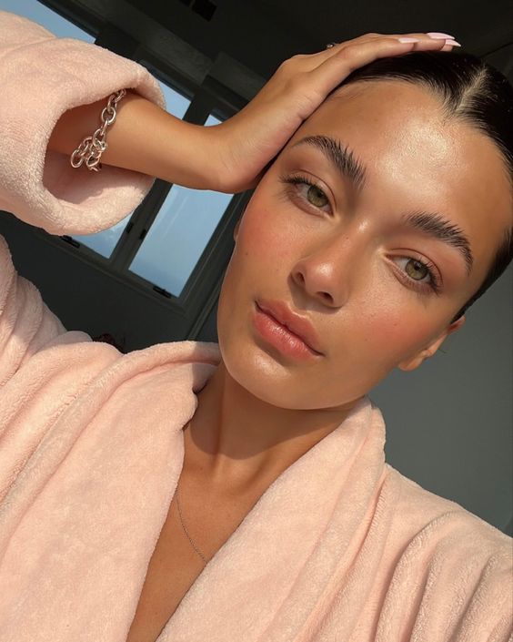 Super Dewy Makeup