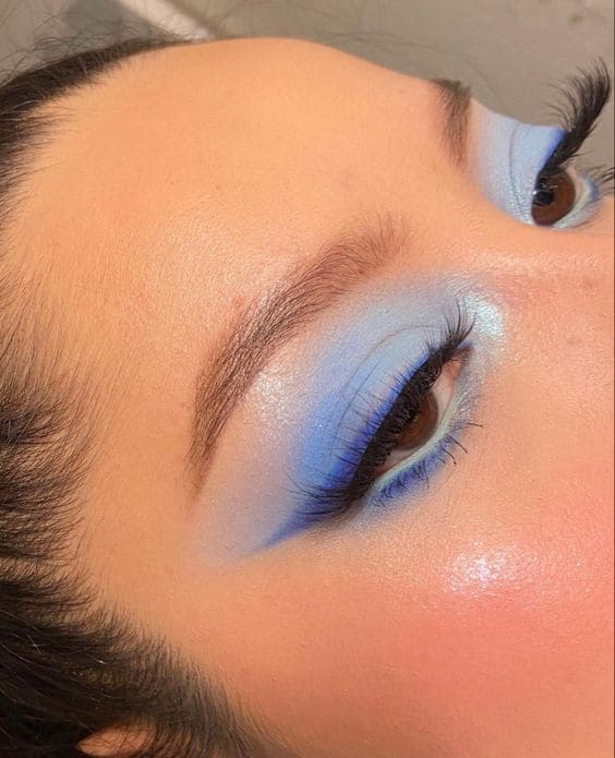 The Blue Eye Makeup