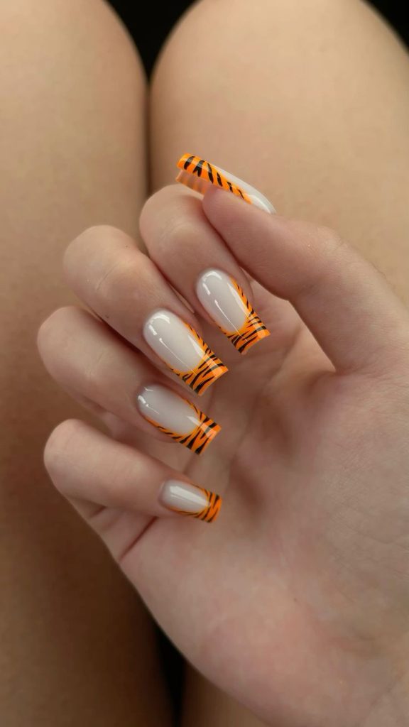 Tiger Nail Art1
