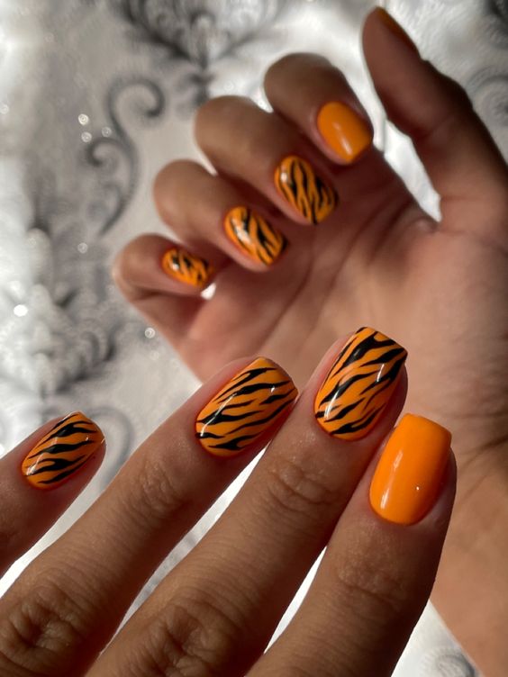 Tiger Nail Art5