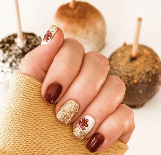 Warm Tone Short Nails With Gold Accents7