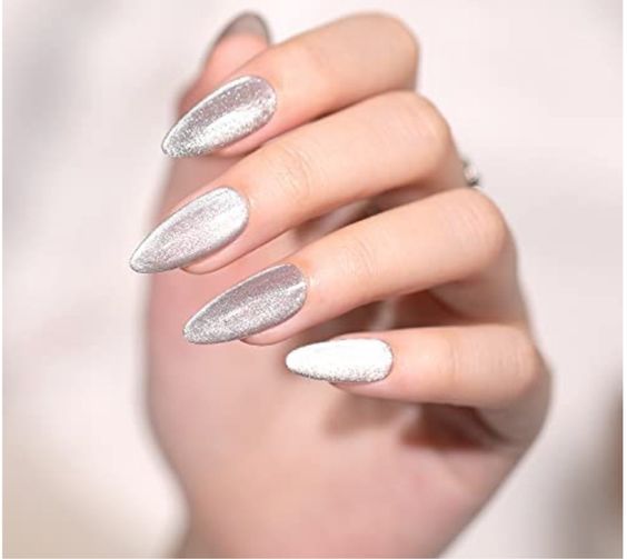 White Cat Eye Nails5