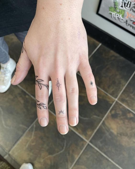 Wrapping Vine Inks On Finger