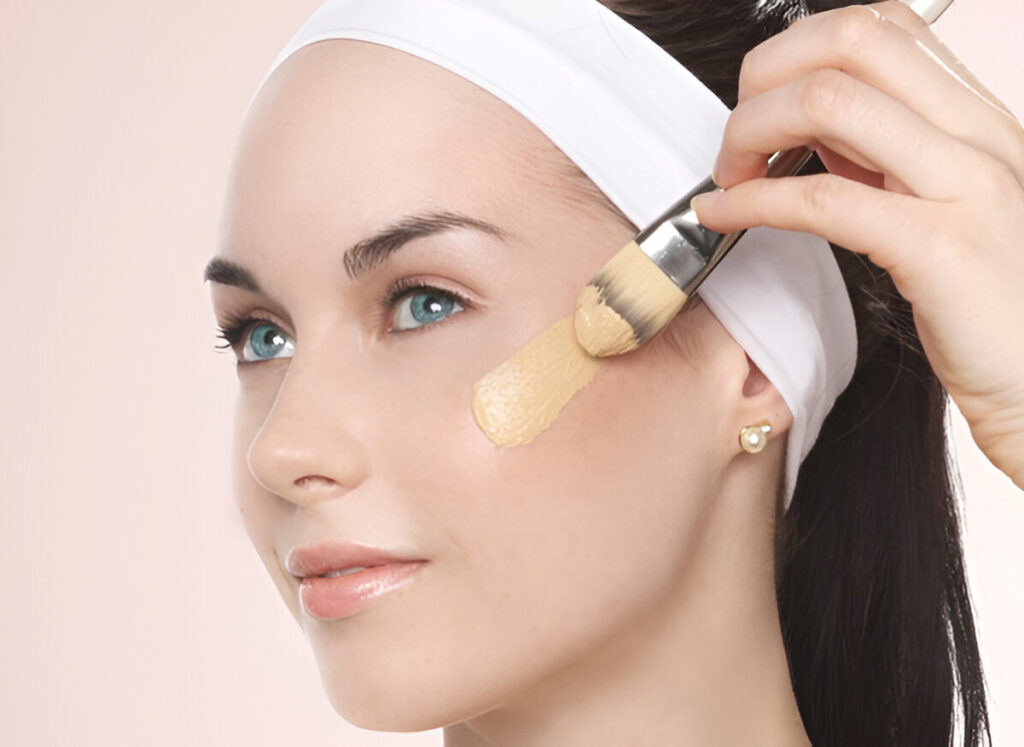Cream Foundation: How to Apply It for a Flawless Base