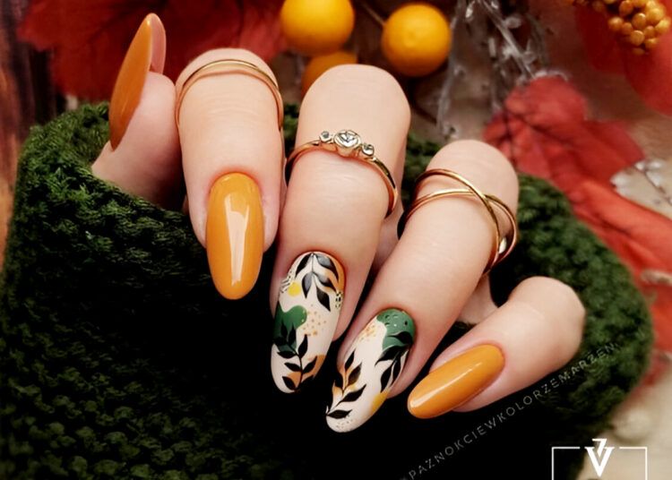 30 Gorgeous Orange Nails to Make You the Center of Attention