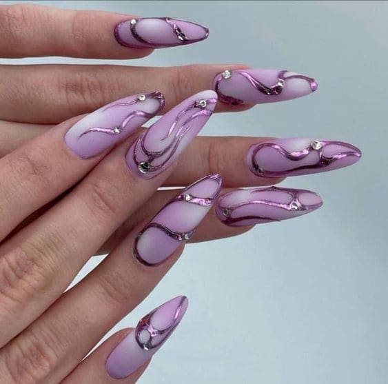 3D Swirl Manicure