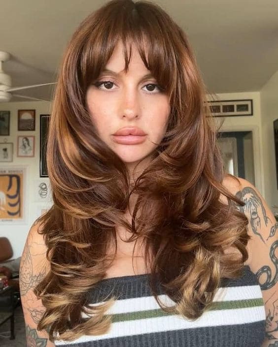 90s Layered Haircut With Bangs