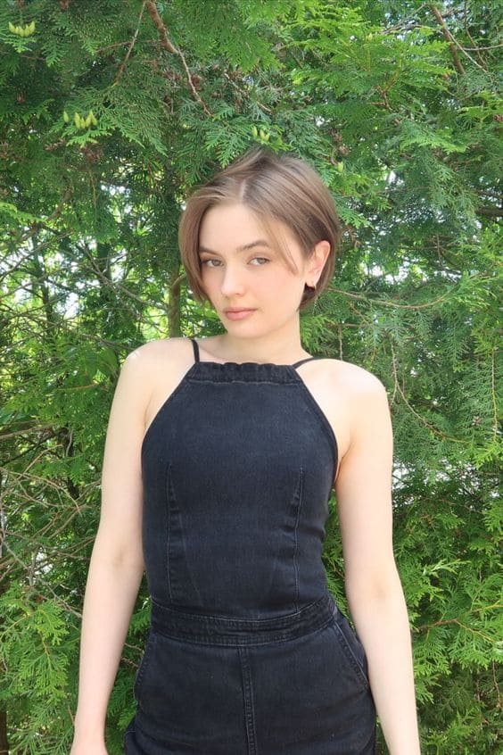 90s Layered Pixie Cut