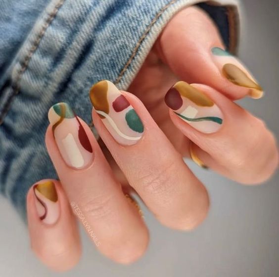 Abstract Matte Manicure