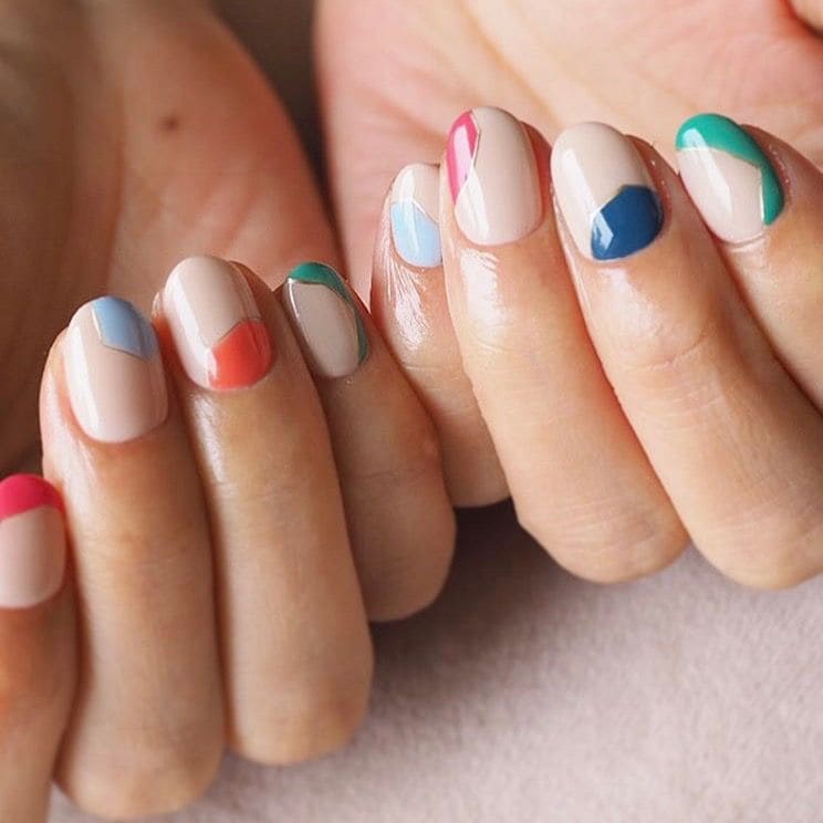 Abstract Shapes Nails