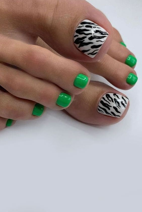Animal Print Toe Nails