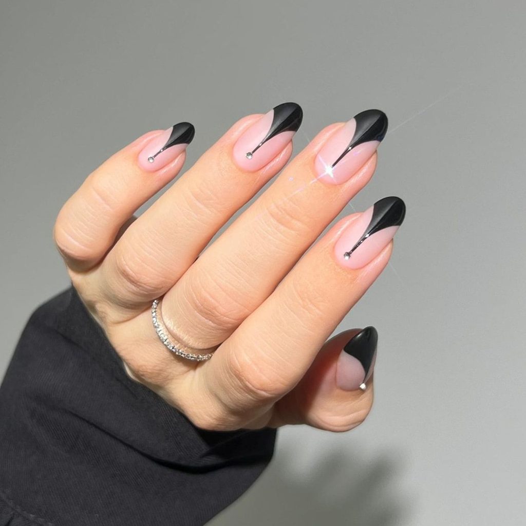 Art Deco Style on Nails