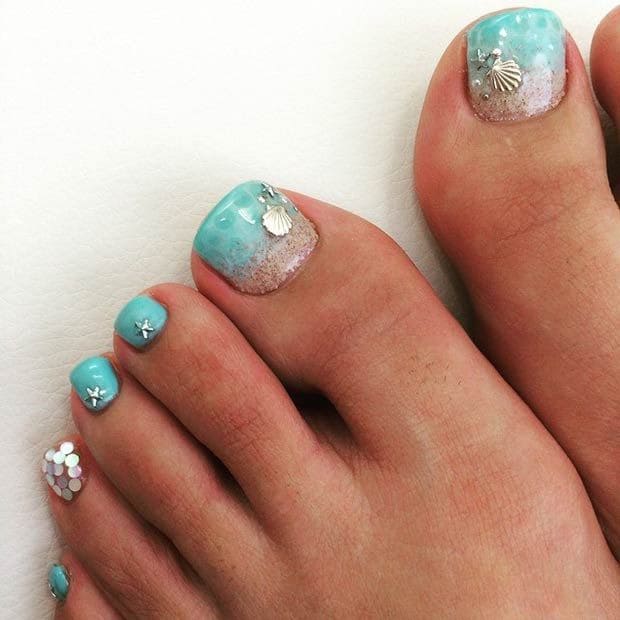 Beachy Pedicure