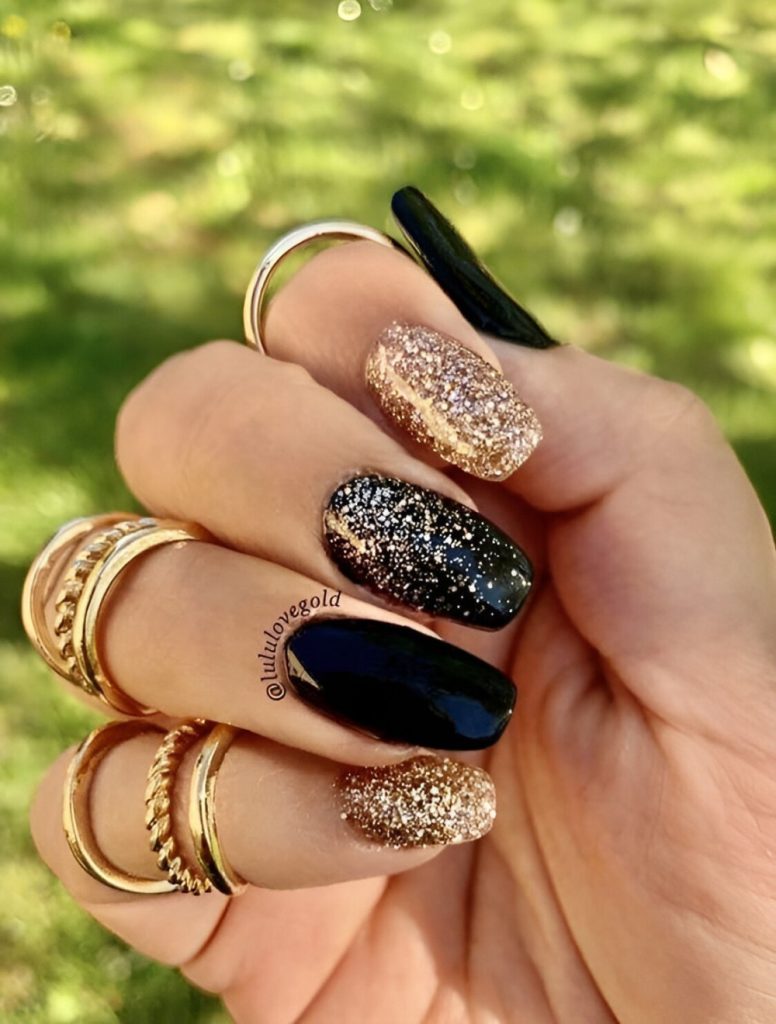 Black Glitter Nail Designs