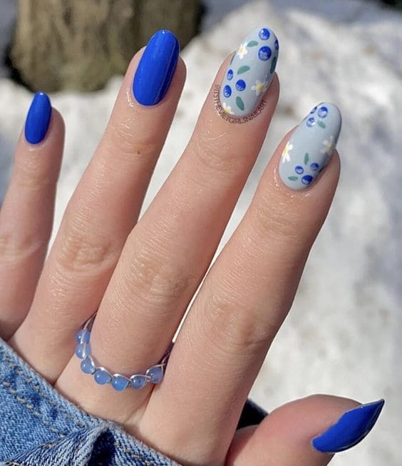 Blueberry Mani
