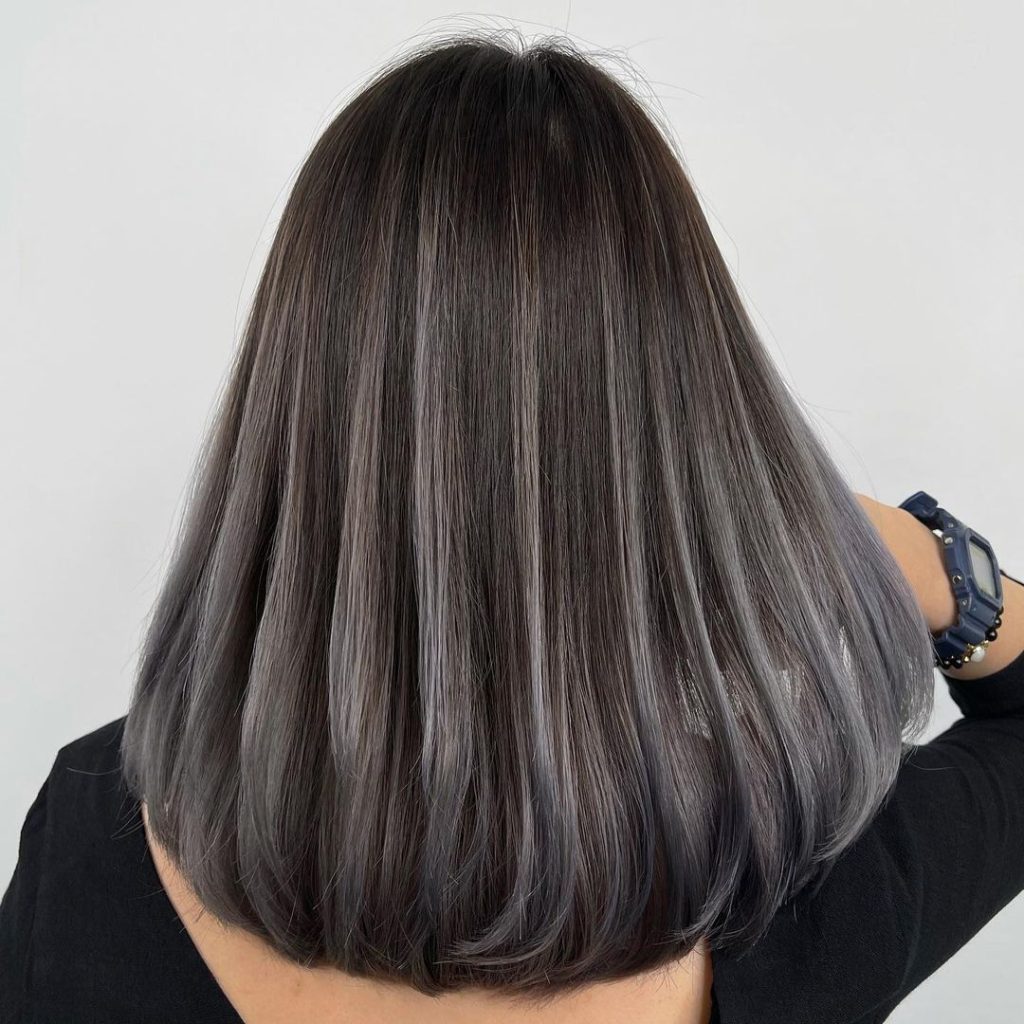 Blunt Lob With Highlight Streaks