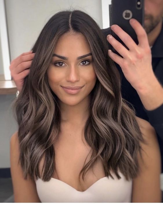 Blunt Medium Balayage Haircut
