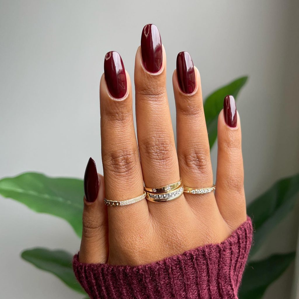 Burgundy Vampy Nails