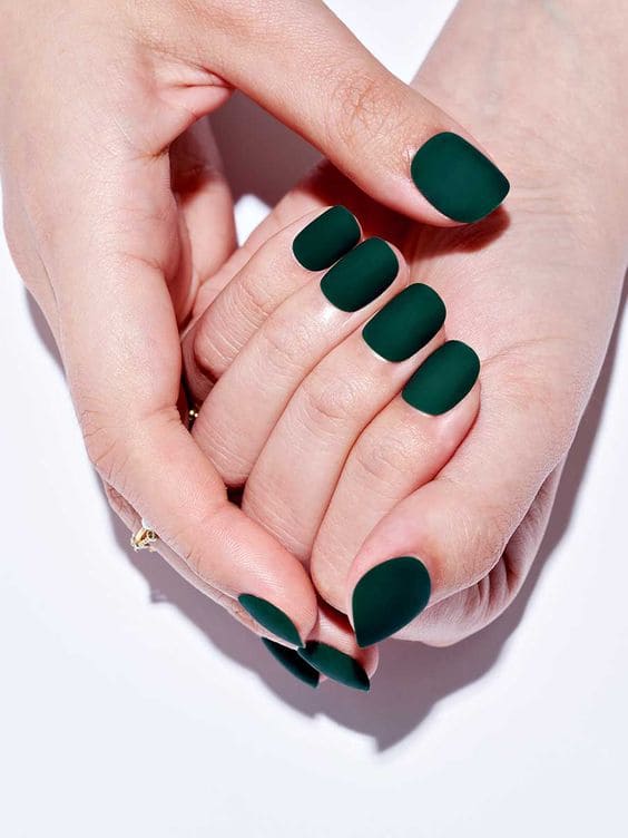 Calm Forest Green Nails