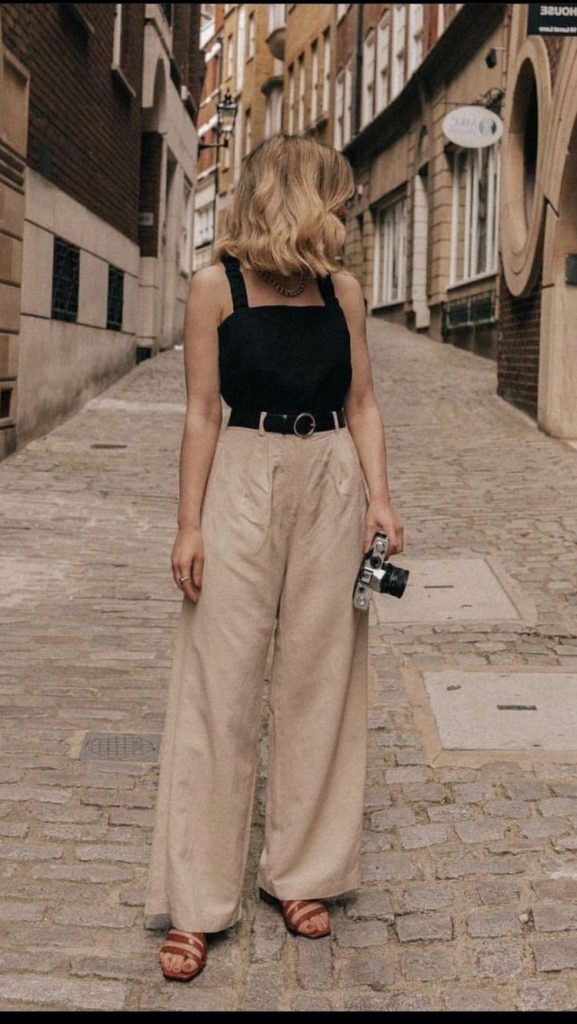  Casual-Chic Dark Academia Fashion