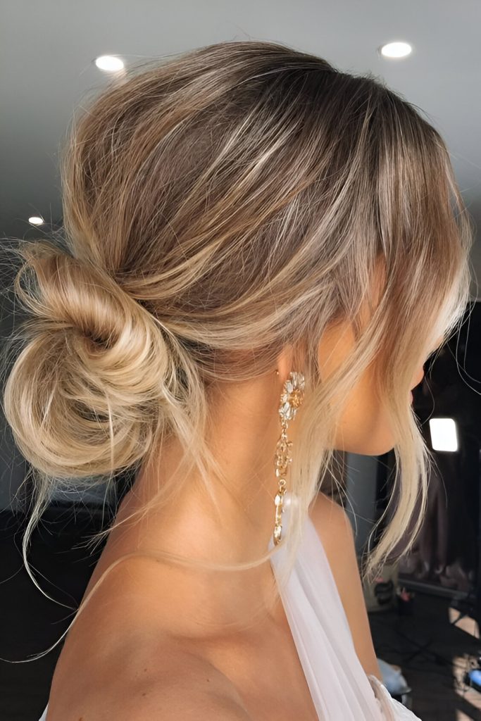  Casual Hairstyles With Messy Bun