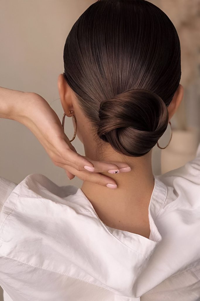  Casual Hairstyles With Sleek Bun