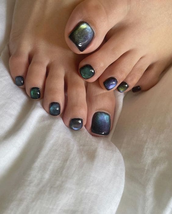 Cat Eye Pedicure