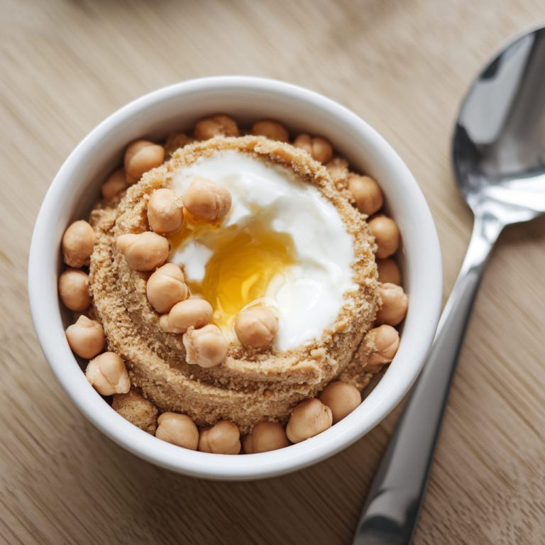Chickpea and Yogurt Face Scrub
