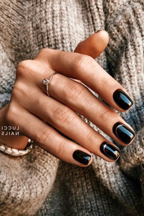 Classy Black Vampy Nails