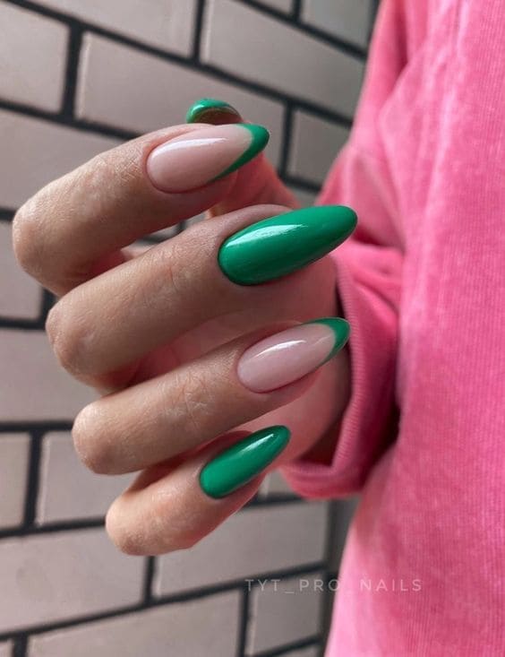 Classy Green Manicures