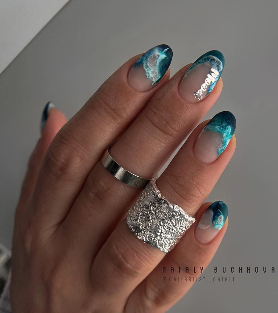  Classy Short Almond Nails
