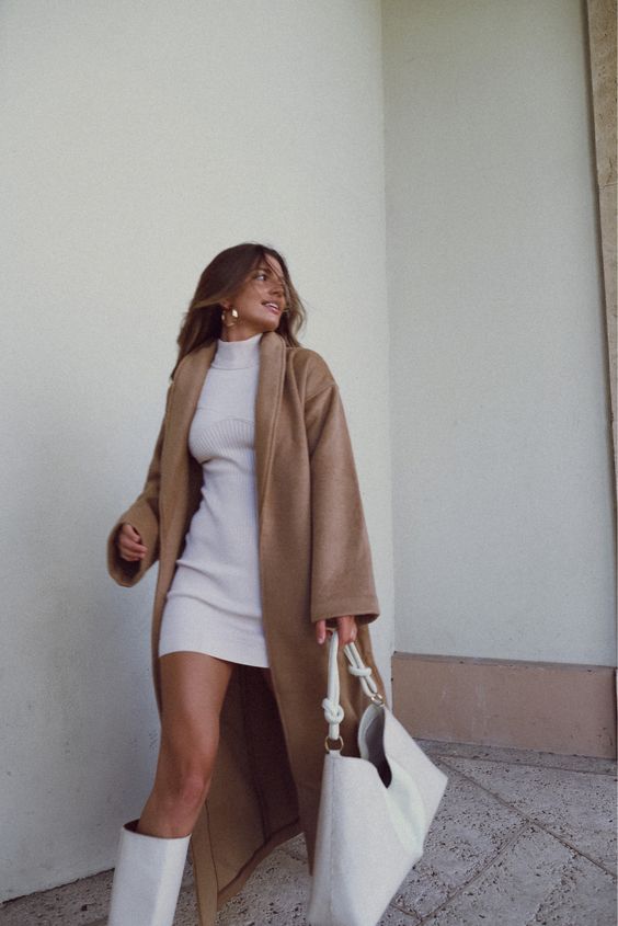 Classy Trench Coat Look