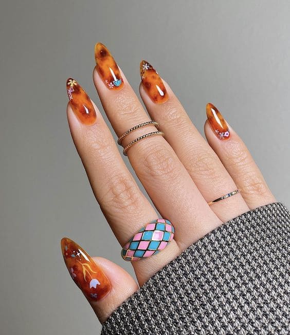 Clear Tortoiseshell Manicure