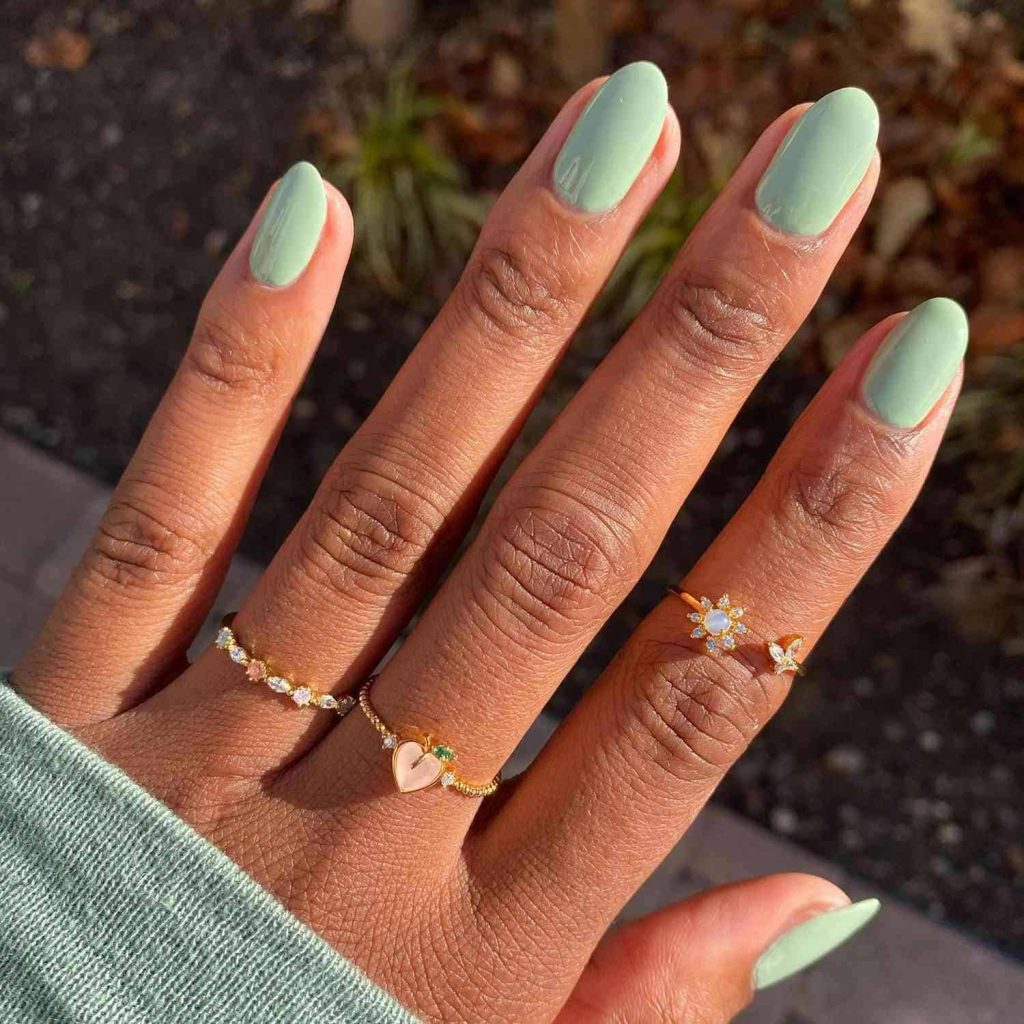 Cool Mint Manicure