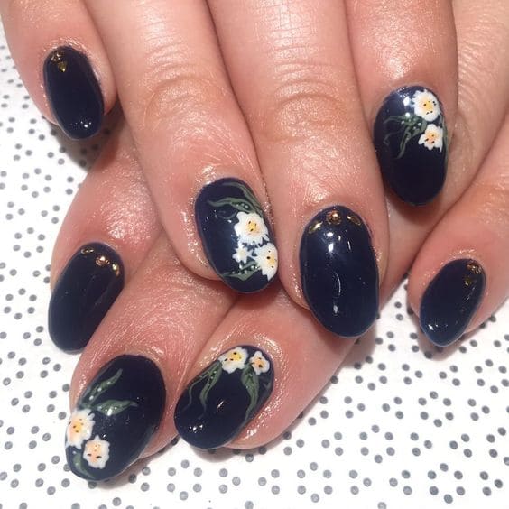 Dark Floral Nail Art