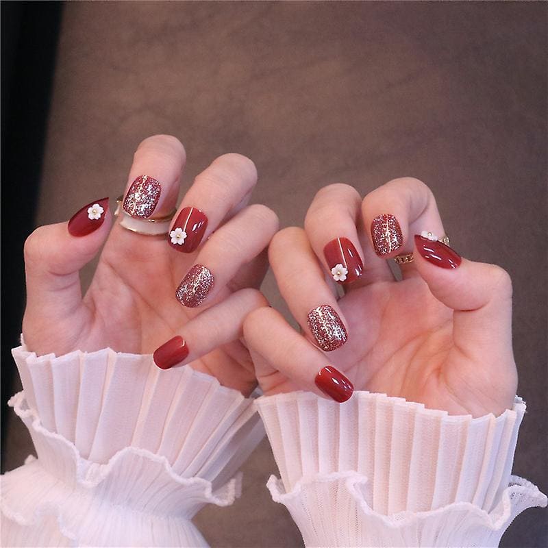 Dazzling Short Nail Art