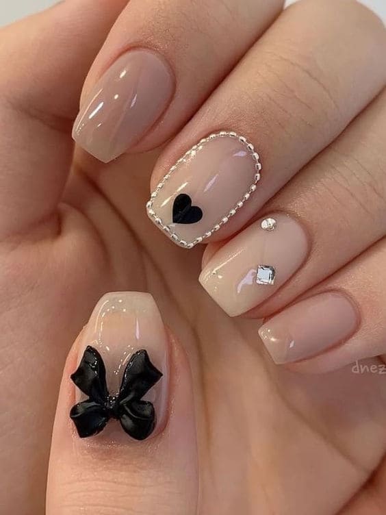 Delicate Bow Nail Designs