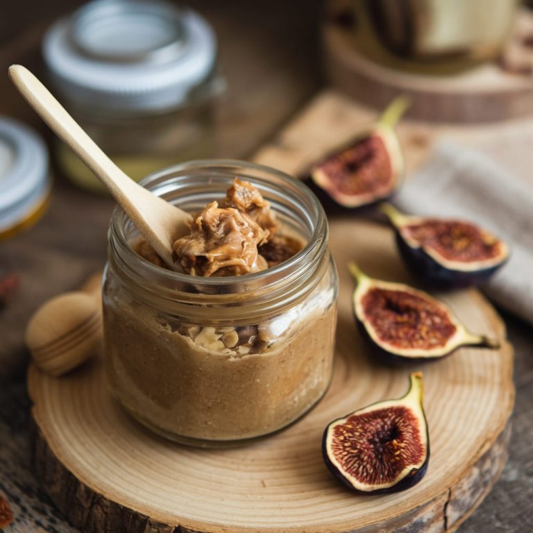 Dried Fig and Honey Face Mask for Glowing Skin