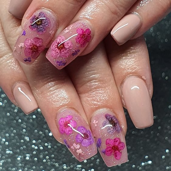 Dried Flower Nail Art1