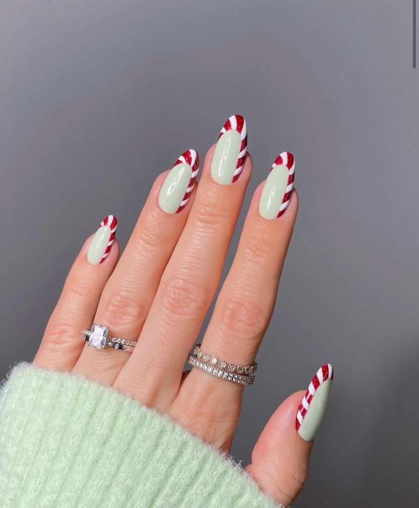  Easy Green Holiday Nails