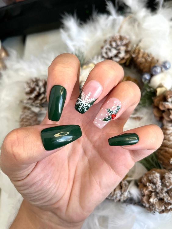  Easy Green Holiday Nails
