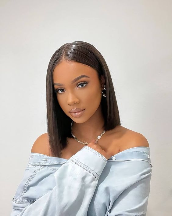 Easy Work Hairstyles: Straight Bob