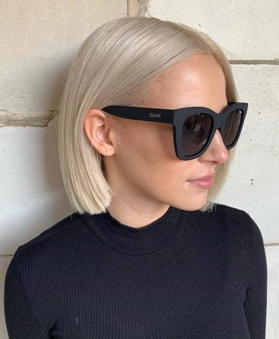  Easy Work Hairstyles: Straight Bob