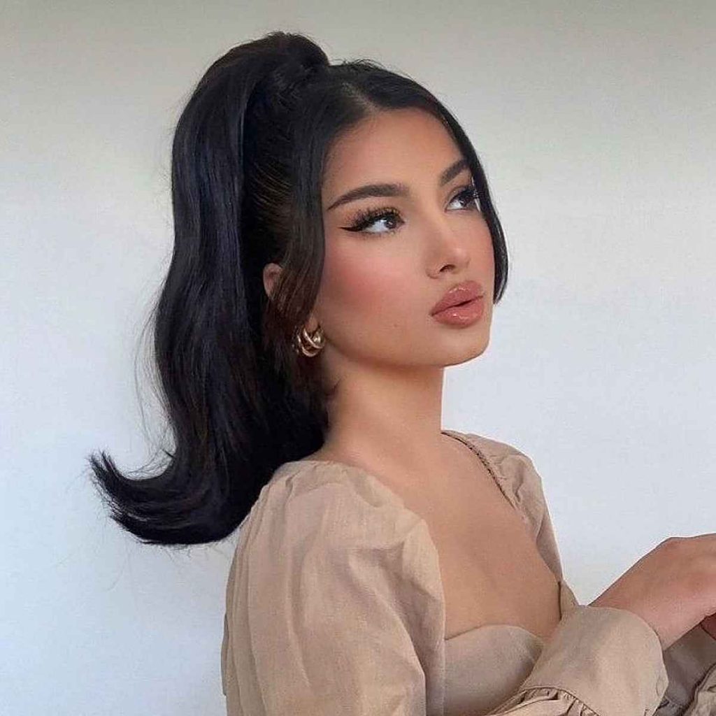 Face-Framing Ponytail Hairstyles For Black Hair