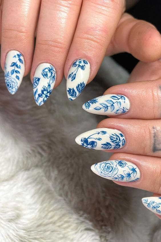 Floral Porcelain Acrylic Nail Set4